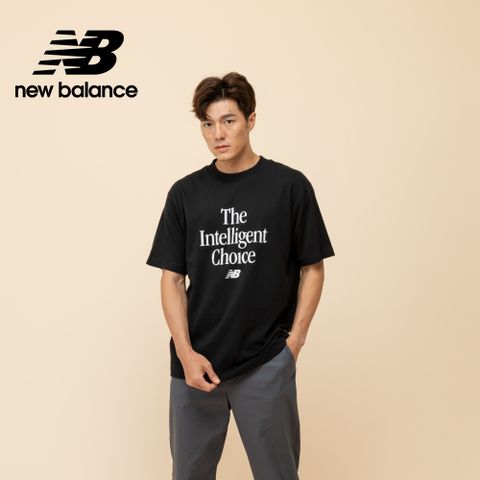 [New Balance]標語文字短袖上衣_男性_黑色_MT51915BK