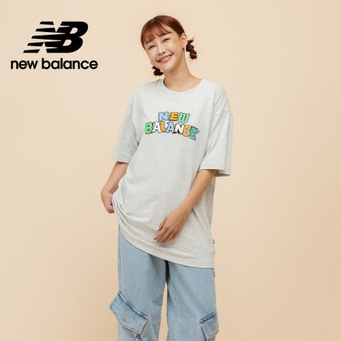 [New Balance]插畫家短袖上衣_男性_淺灰色_MT51984AHH