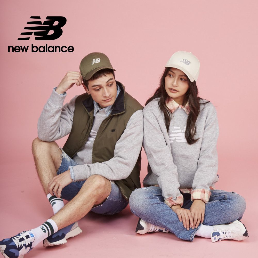 NEW BALANCE 刷毛長袖上衣大學T_女性_淺灰色_WT43526AG