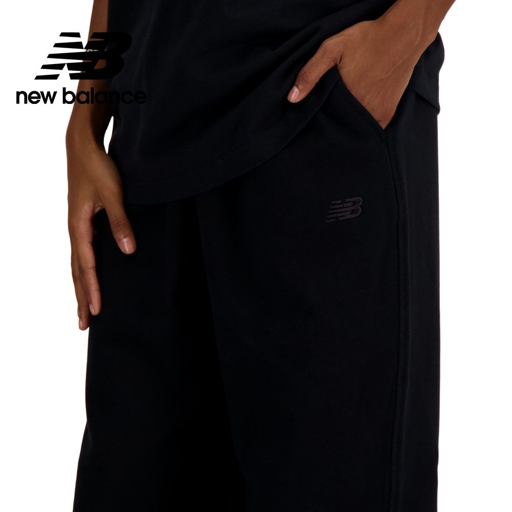 New Balance 紐巴倫 刺繡NB鬆緊抽繩棉質長褲_女性_黑色_AWP41513BK