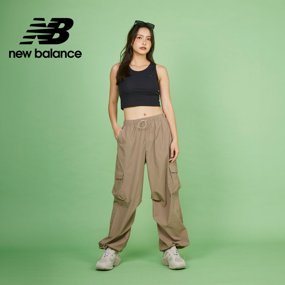 NEW BALANCE 尼龍工裝長褲_女性_卡其色_AWP43534LMR