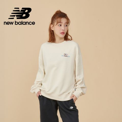[New Balance]圓領長袖上衣_女性_杏色_WT43559LIN