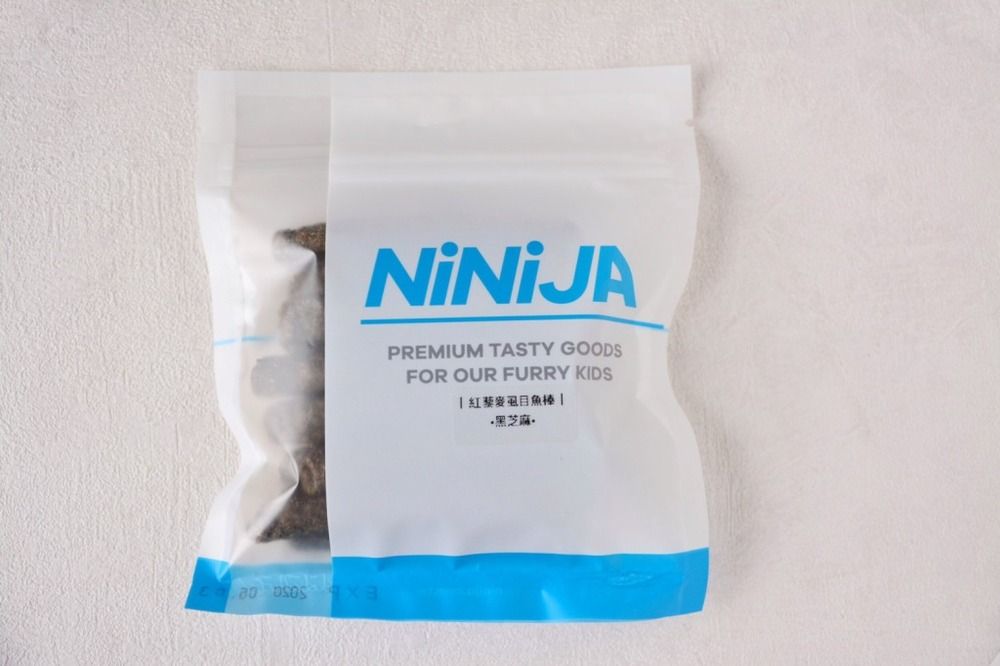 NiNiJA 紅藜麥虱目魚棒-高鈣高鐵黑芝麻50g