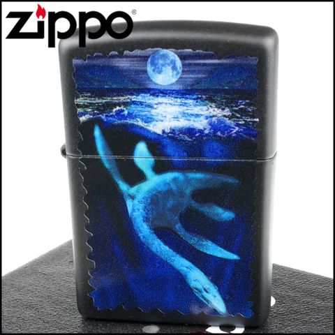 Zippo 美系~Black Light Loch Ness-尼斯湖水怪圖案設計打火機