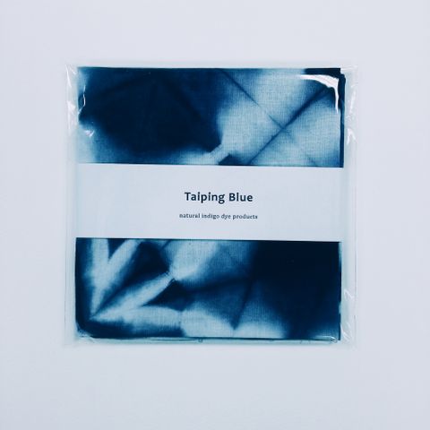 Taiping Blue 太平藍 -藍染方巾(小)小花款