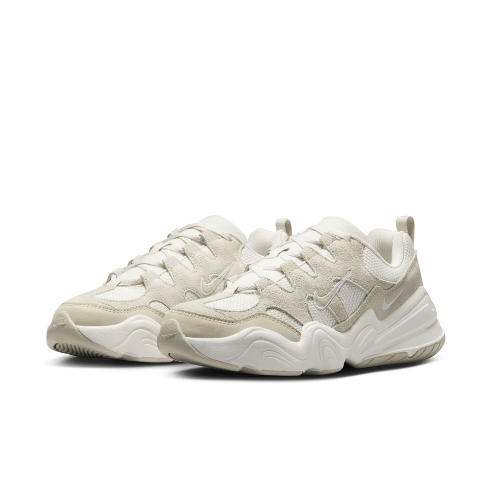 美品】NIKE TECH HERA 26cm-