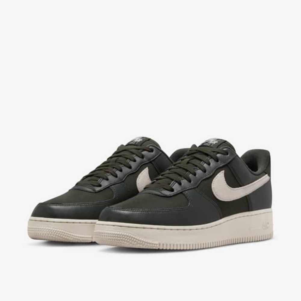  【NIKE】AIR FORCE 1 07 LX 男鞋 休閒鞋 黑-DV7186301