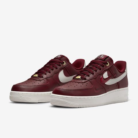 【NIKE】W AIR FORCE 1 07 PRM 女鞋 休閒鞋 酒紅-DZ5616600