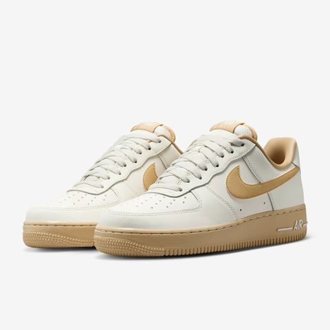 【NIKE】WMNS AIR FORCE 1 07 女鞋 休閒鞋 白 卡其-FZ3597133