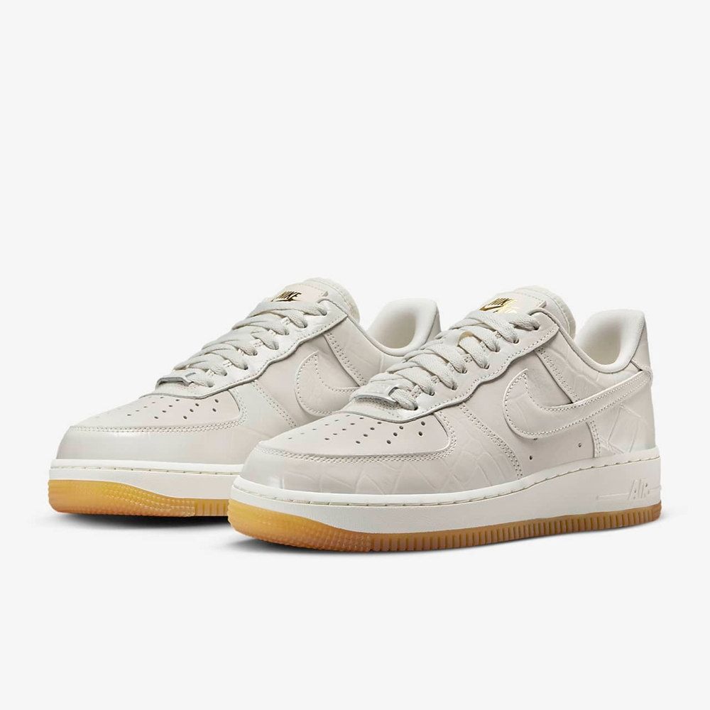  【NIKE】WMNS AIR FORCE 1 07 LX 女 休閒鞋 白色-DZ2708001