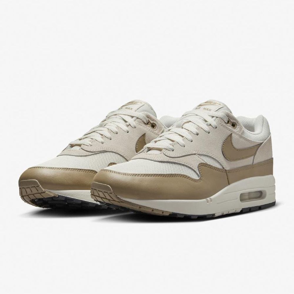  【NIKE】NIKE AIR MAX 1 ESS 男鞋 休閒鞋 卡其-FZ5808001