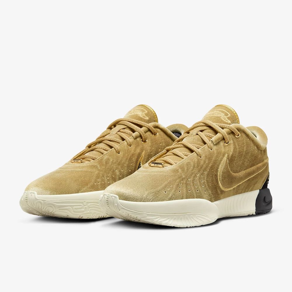 NIKE】LEBRON XXI QS EP 男鞋籃球鞋金絲絨金黑-FZ7884700