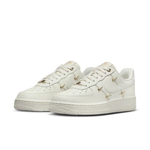 NIKE 耐吉 WMNS AIR FORCE 1 07 LX 女鞋 休閒鞋 小金勾 白色-FV3654111