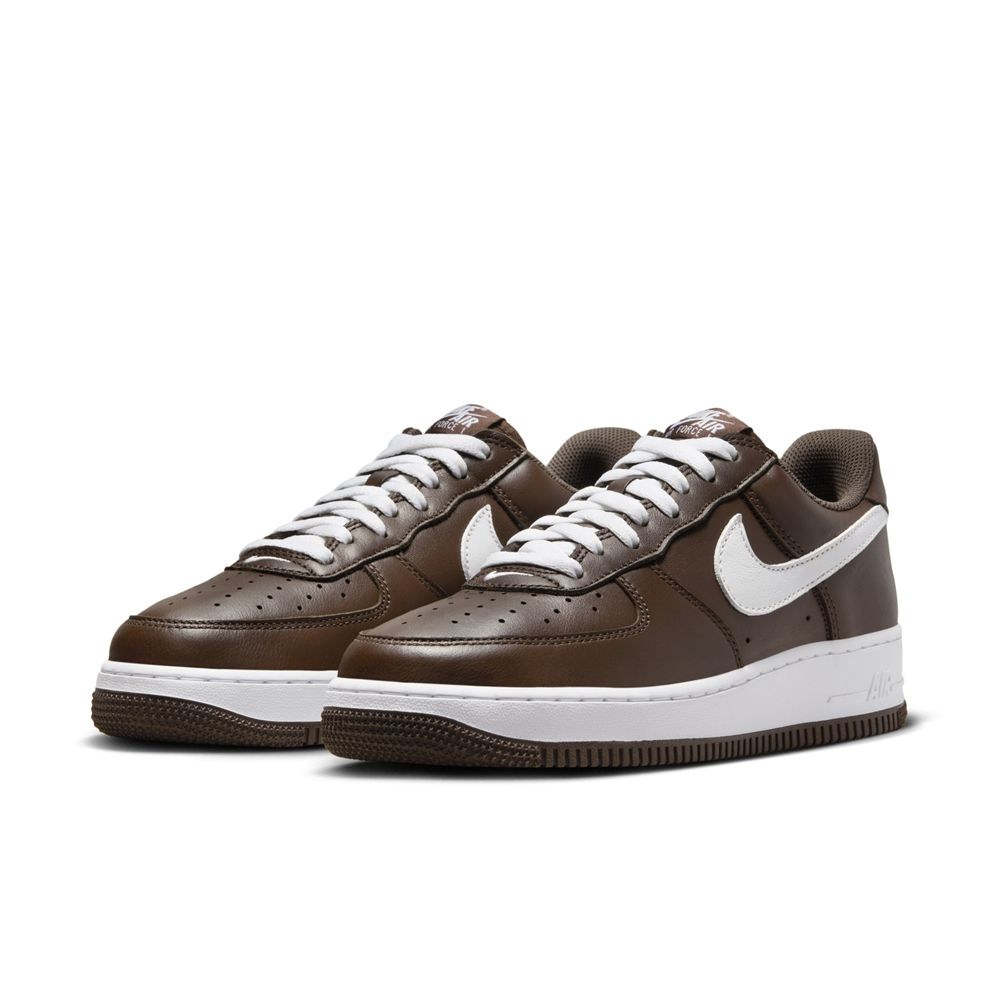 NIKE 耐吉 【NIKE】AIR FORCE 1 LOW RETRO QS 男鞋 休閒鞋 巧克力色-FD7039200