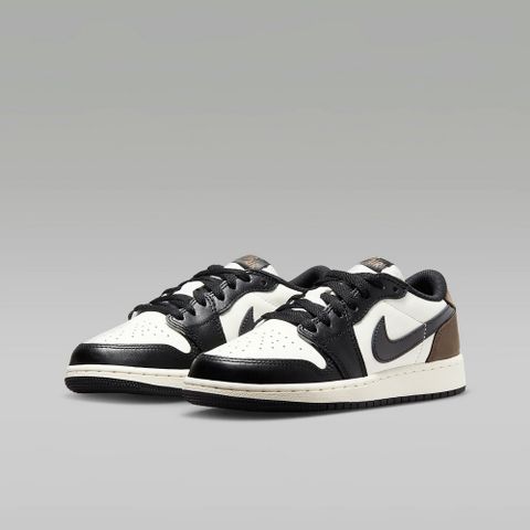 NIKE 耐吉 AIR JORDAN 1 RETRO LOW OG (GS) 中大童鞋 籃球鞋 女鞋 摩卡 黑-CZ0858102