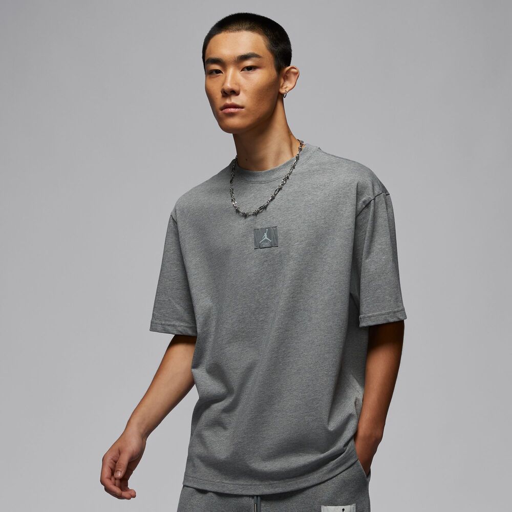  【NIKE】AS M J FLT ESS 85 SS CREW 男 短袖上衣 灰色-FZ1913091