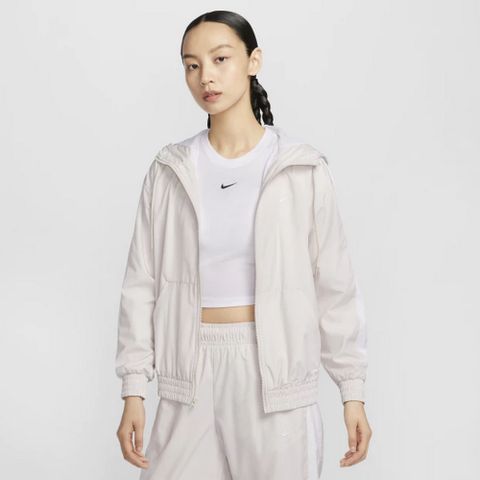 NIKE 耐吉 AS W NSW ESSNTL UV WVN JKT HD 女 風衣外套 米白色 連帽-FV6299104