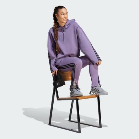 ADIDAS 愛迪達 【ADIDAS】W FI 3S HOODIE 連帽上衣 女 紫色-IL3023