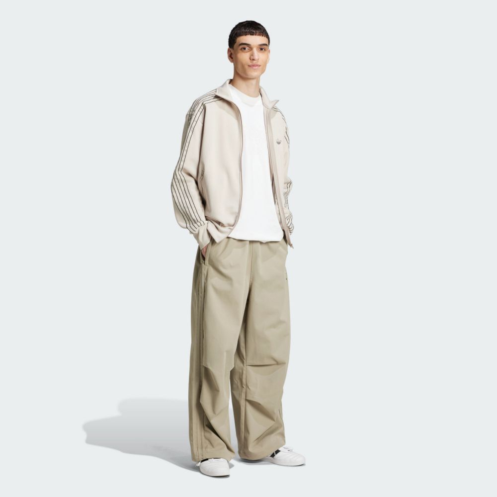 ADIDAS 愛迪達 【ADIDAS】PARACHUTE PANT 長褲 男 卡其色-IZ4849