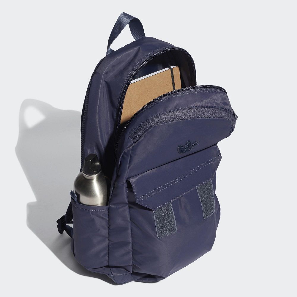 Adidas originals 2025 backpack m