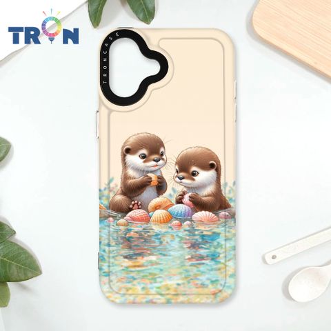 TRON IPhone 16 PLUS 玩水的水獺系列 太空殼 透黑款 手機殼