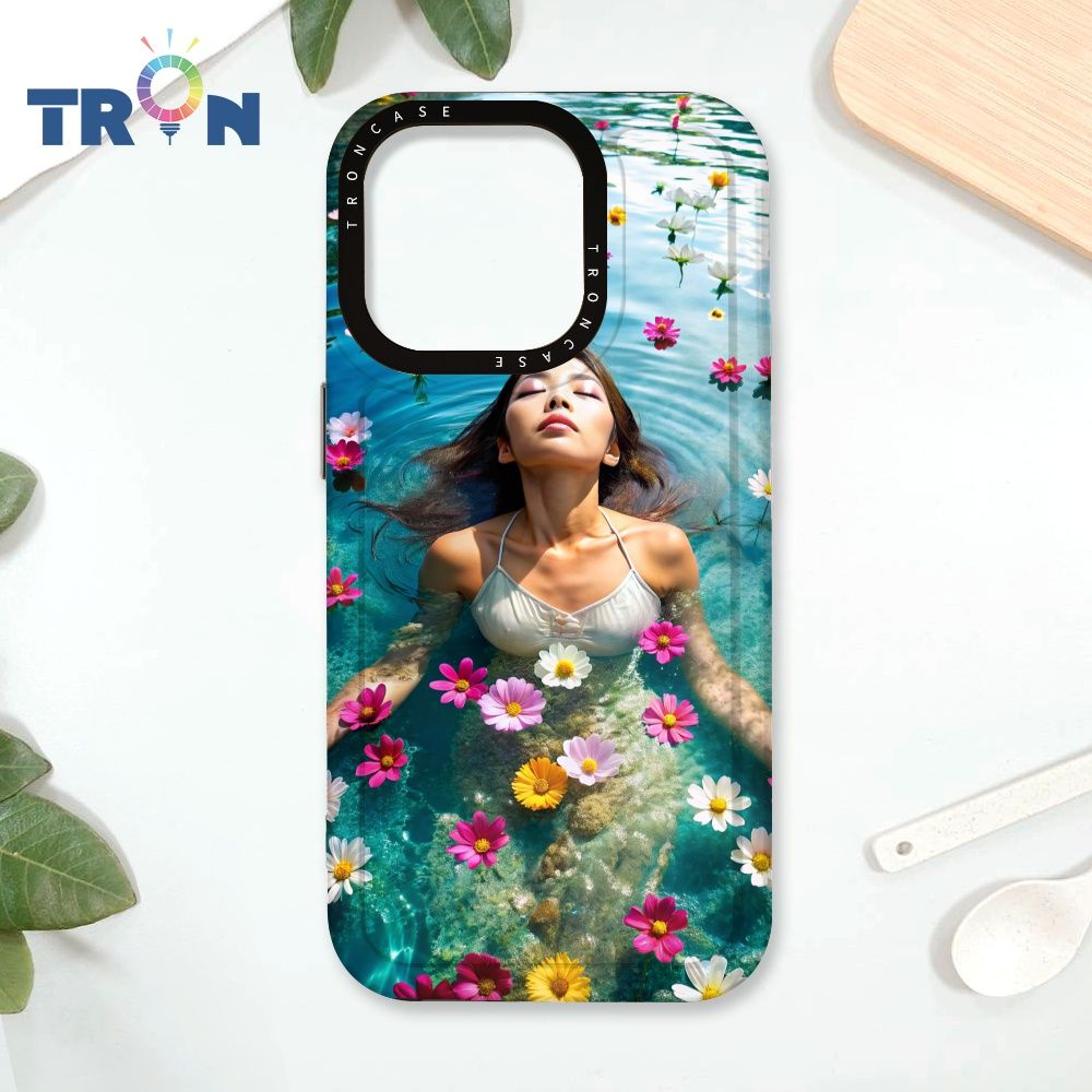  TRON IPhone 16 Pro 花海中游泳的少女 太空殼 透黑款 手機殼