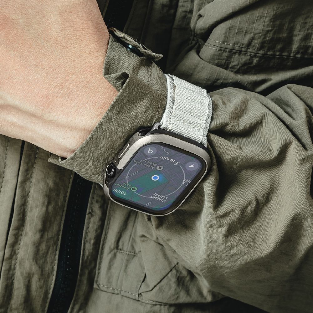 HENSQUARE10:09CentralParkPARK Apple FifthAvenue16 50TH ST