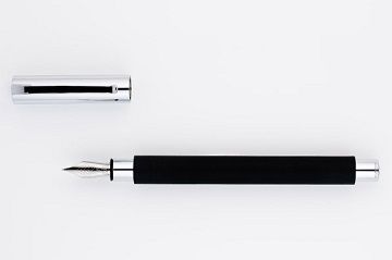 GRAF VON FABER-CASTELL  成吉思汗AMBITION系列 黑色纖維筆桿鋼筆(148141)