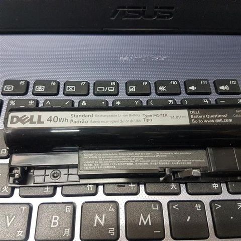 DELL 戴爾 4芯 M5Y1K 電池  VOSTRO 15 3458 3459 3558 3559  Inspiro 5455 5551 5555 5558 5755 5758n 3451 3458 3551 3552 3558 5451 GXVJ3 HD4J0 K185W M5Y1K WKRJ2 VN3N0 P47F P51F KFH3 K185W