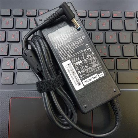 HP 惠普 副廠變壓器 19.5V 4.62A 適用型號 EnvyTouchSmart 15-j070us 15-j080us 15-j008e0 15-j008ss 15-j051nr 15-j053cl 15-j030us 15-j040us 15-j050us 15-j063cl 15-j055ee 15-j055se 15-j073ca 15-j078ca 15-j084eg 15-j091ef CTO 副廠變壓器