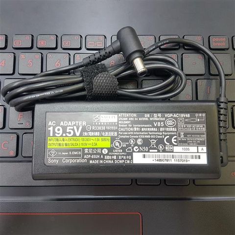 SONY 索尼 副廠變壓器 適用型號 VPCEB11 VPCEB12 VPCEB13 VPCCW14 VPCCW15 VPCEE21 VPCEE25 VPCCB VPCCE VPCCW VPCEB13 PCG-1A1N 384 431L 432L 481N 4C1N 4L2N 5D1N 6C1N 792L 883L VGP-AC19V26 AC19V32 AC19V33 AC19V34 AC19V37 AC-E1939D