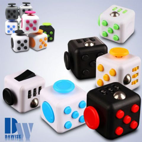 FC01神奇舒壓方塊(Fidget Cube)(顏色隨機)