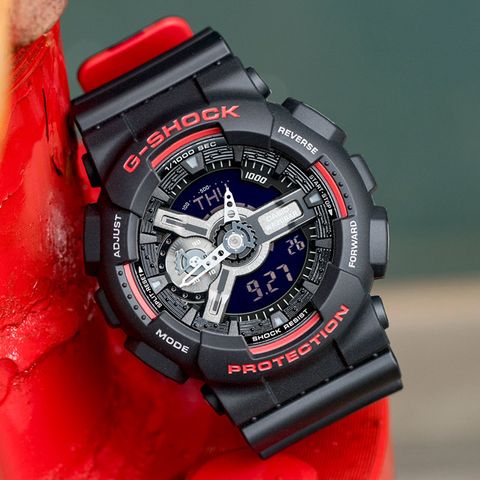 CASIO 卡西歐 G-SHOCK 絕對強悍時尚潮流運動錶-黑紅(GA-110HR-1ADR)