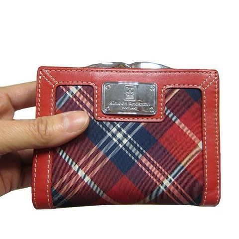 ~雪黛屋~Kinloch Anderson 短夾二折皮帶暗釦+復古轉釦框主袋進口防水緹花布