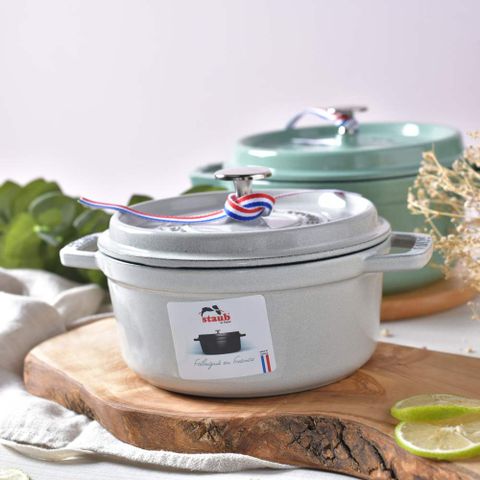 Staub 圓形鑄鐵鍋 18cm 1.7L 松露白 法國製 湯鍋 燉鍋 (電磁爐 IH爐可用)