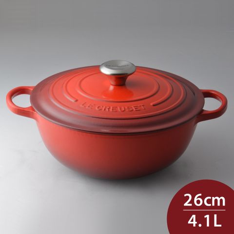 LE CREUSET 媽咪鑄鐵鍋 26cm 4.1L 櫻桃紅 法國製 媽咪鍋 炒鍋 湯鍋 燉鍋 (電磁爐 IH爐可用)