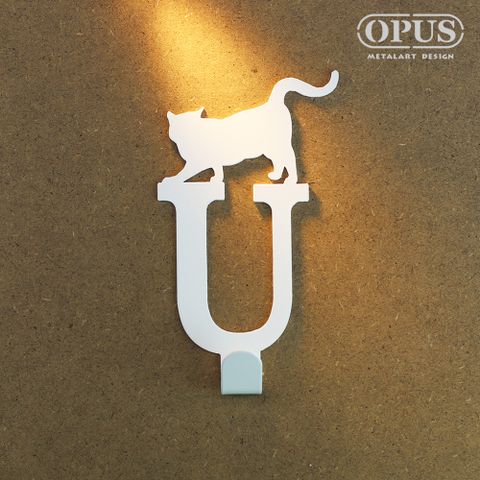 OPUS 東齊金工 歐式鐵藝-壁飾掛勾《當貓咪遇上字母U》優雅白