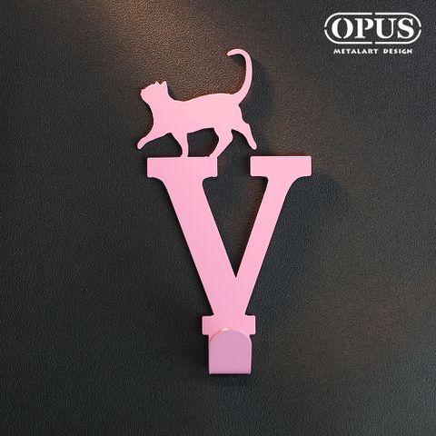 OPUS 東齊金工 壁飾免釘無痕掛勾《當貓咪遇上字母V》質感粉