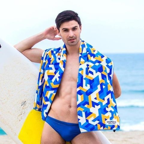 【MORINO摩力諾】超細纖維繽紛靚彩海灘巾/沙灘巾-幾何方塊(附收納袋)