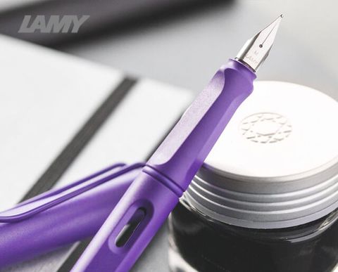 《LAMY 2020 Safari 狩獵者 Candy 紫羅蘭 鋼筆*121》附贈卡式墨水*2盒