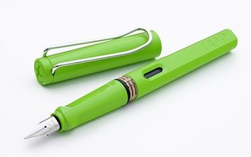 LAMY 2012年限量款已停產 德國品牌 SAFARI狩獵系列 蘋果綠鋼筆(13)F尖送吸水器